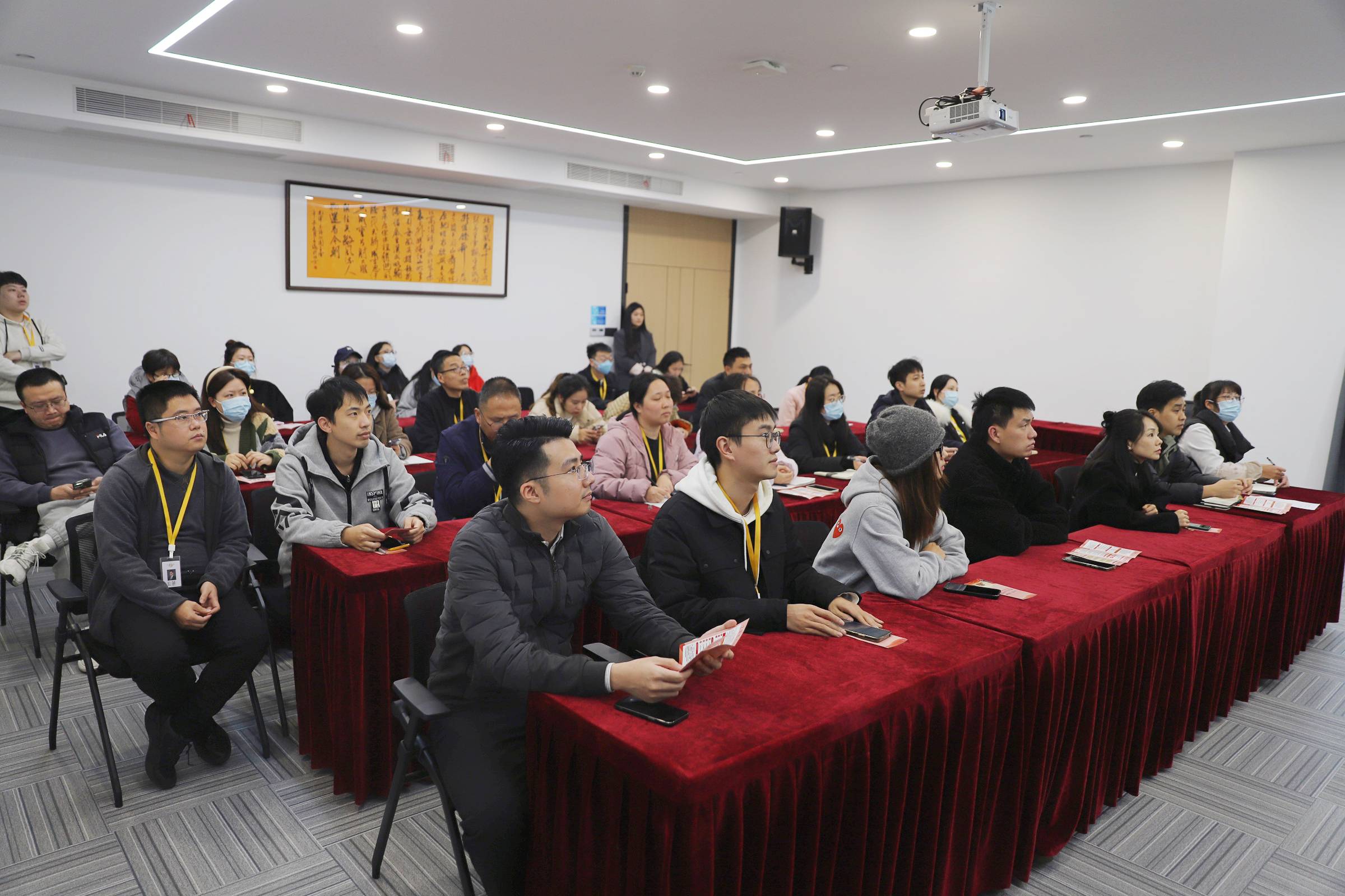 1701737021350064187.jpg 1701737021350064187.jpg